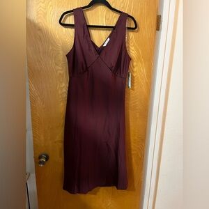 Nine Eight Red Sleeveless V-Neck Sheath Midi Dress M